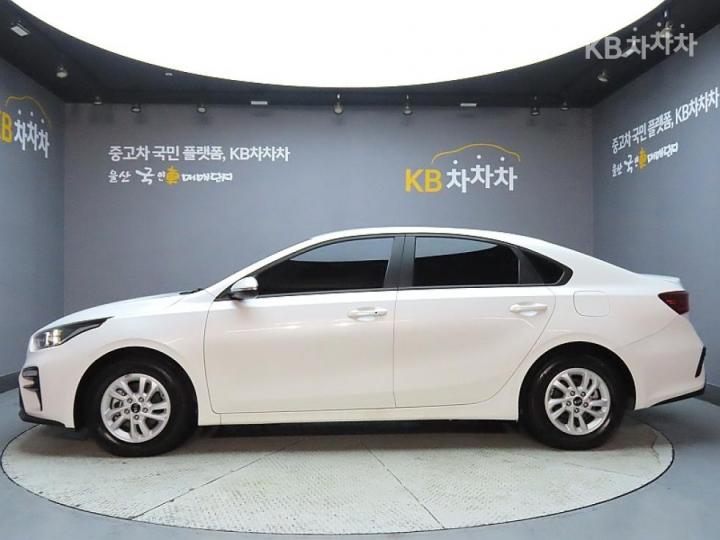 Kia K3 1.6 Gasoline Luxury 6