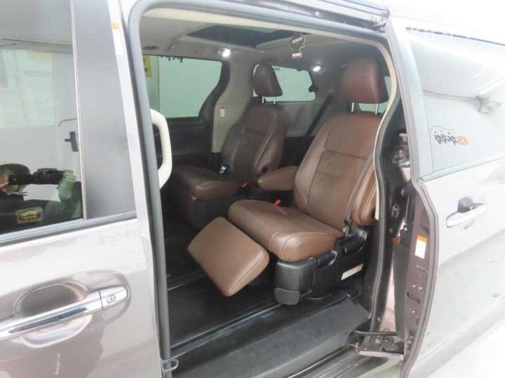 Toyota Sienna 3.5 AWD A/ T 7