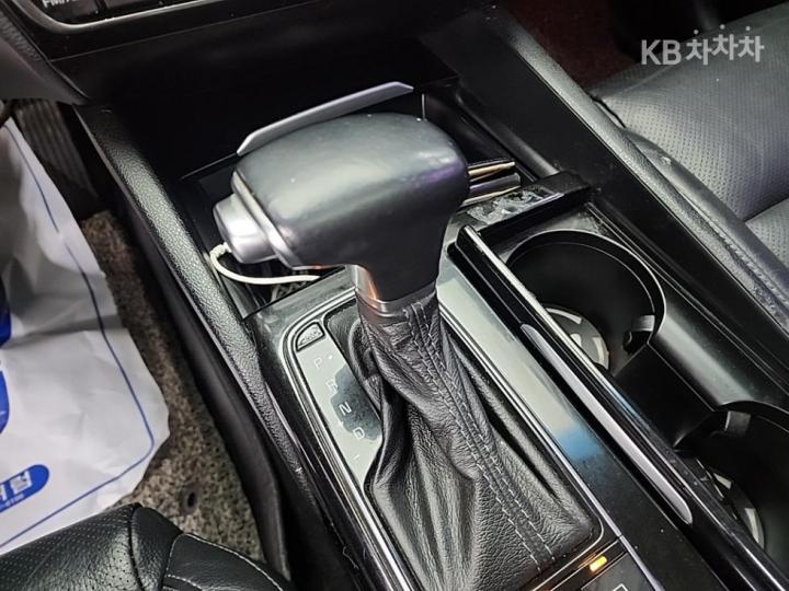 Kia K7 2.2 Diesel Prestige 9