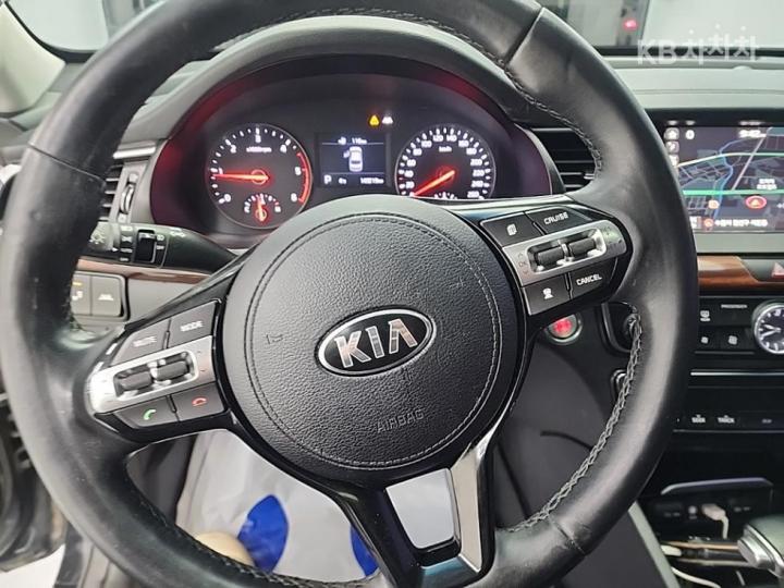 Kia K7 2.2 Diesel Prestige 10