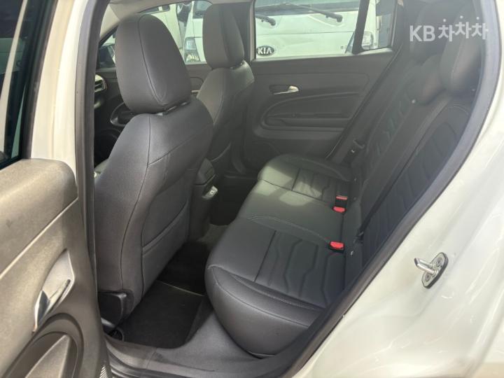 Jeep Avenger EV Altitude Base Type 9