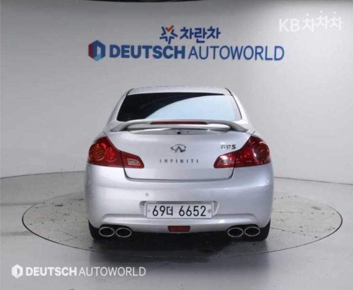 Infiniti G G37 Sedan S 5