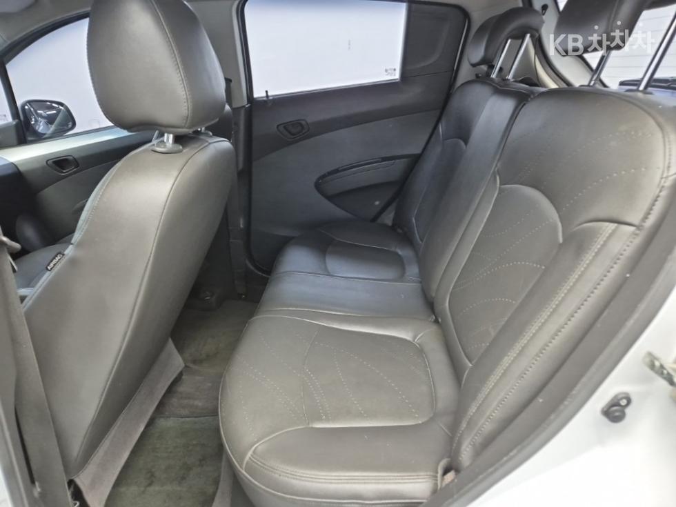 Chevrolet Spark — miniaturë 12