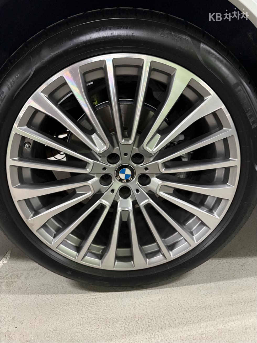 BMW X7 — miniaturë 24