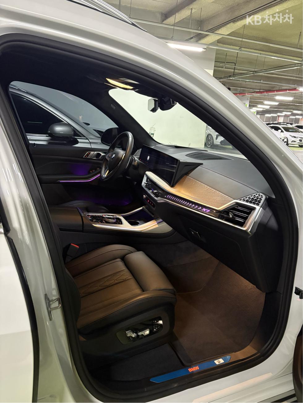 BMW X7 — miniaturë 13