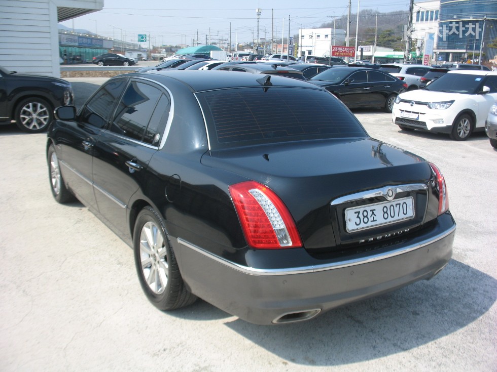2010 - kia opirus