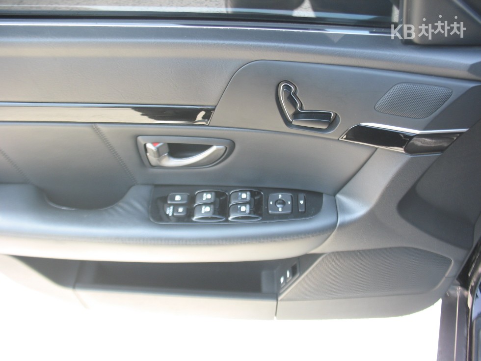 2010 - kia opirus