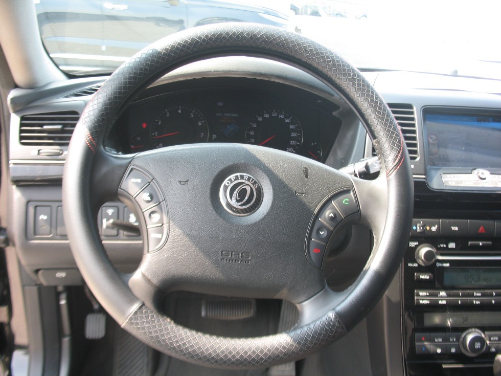2010 - kia opirus