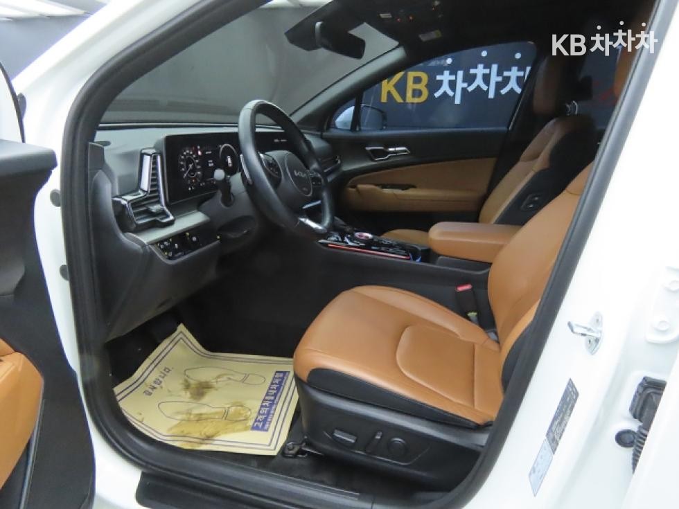 2022 - kia sportage