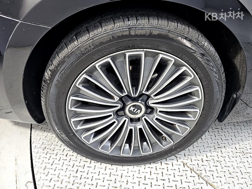 2013 - kia k7