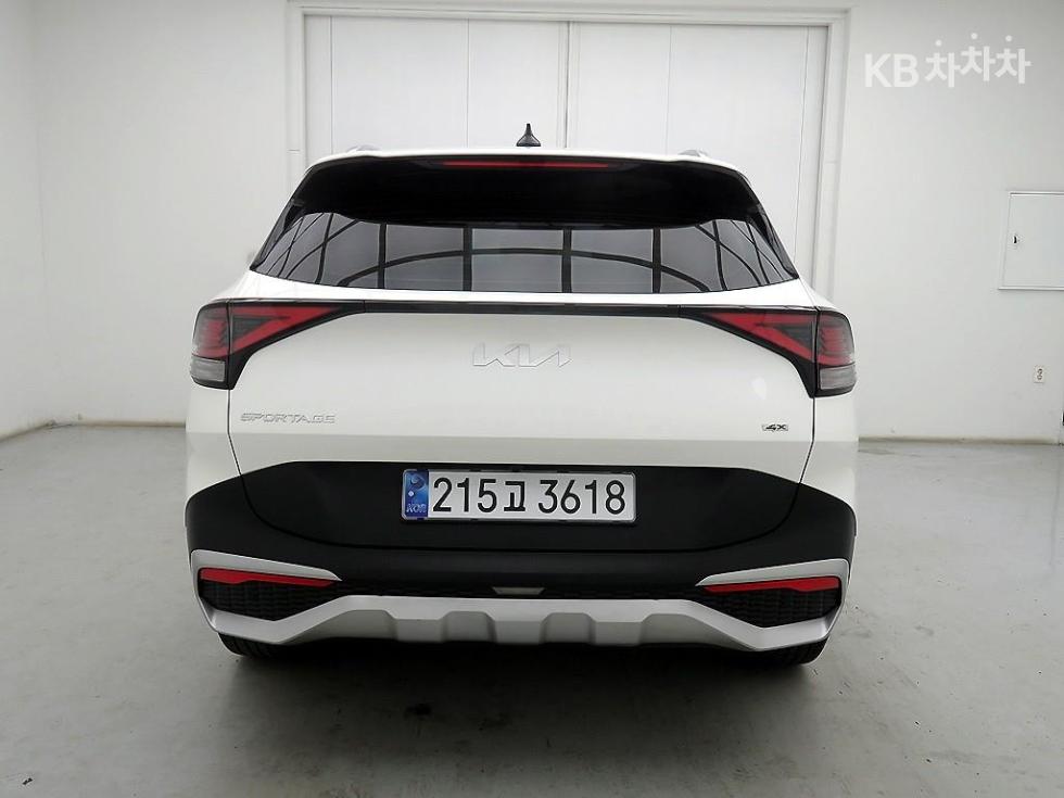 2022 - kia sportage