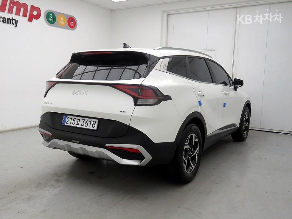 2022 - kia sportage