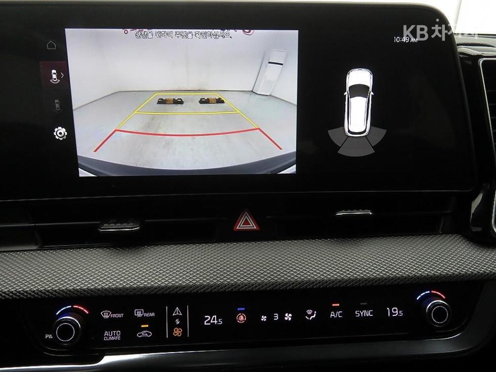 2022 - kia sportage
