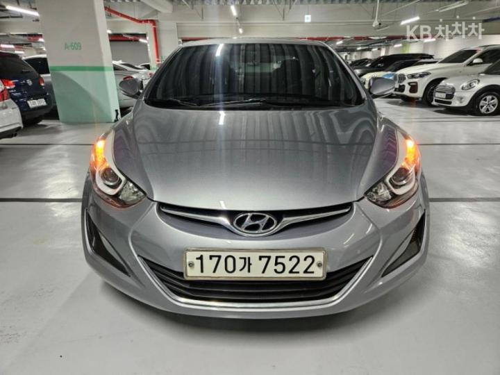 Hyundai Avante 1.6 LPi Smart 3