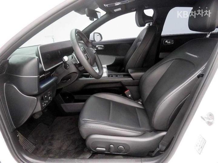 Hyundai IONIQ 6 CE Long Range Exclusive 8