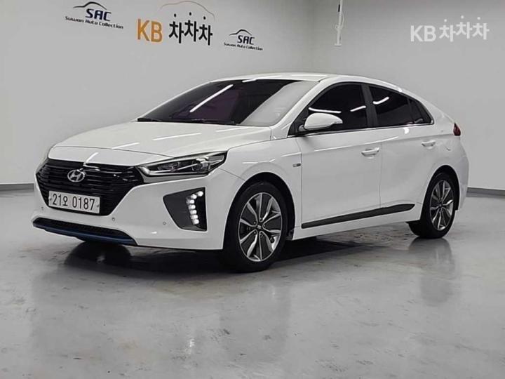 Hyundai IONIQ Q