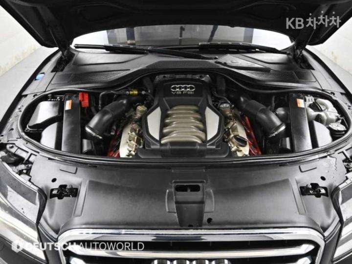 Audi A8 NEW 4.2 FSI Quattro LWB D4 7