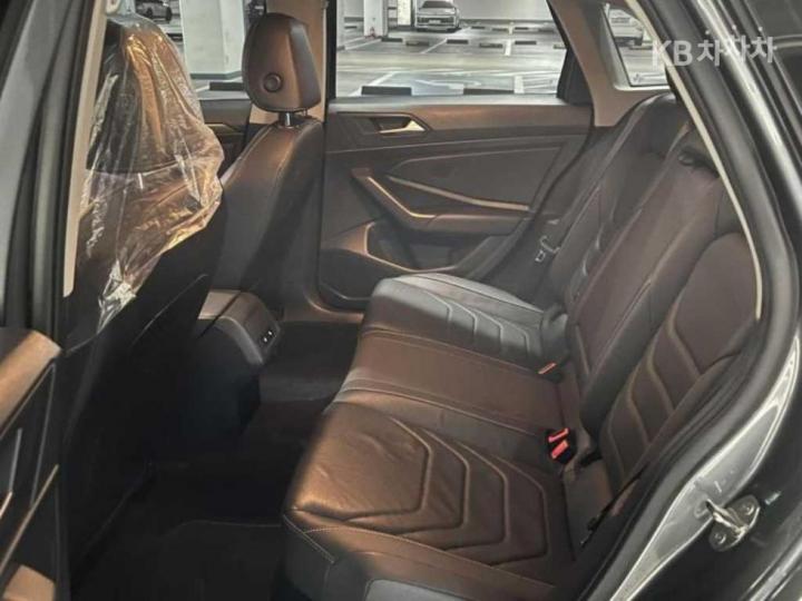 Volkswagen Jetta The 1.4 TSI Prestige 7