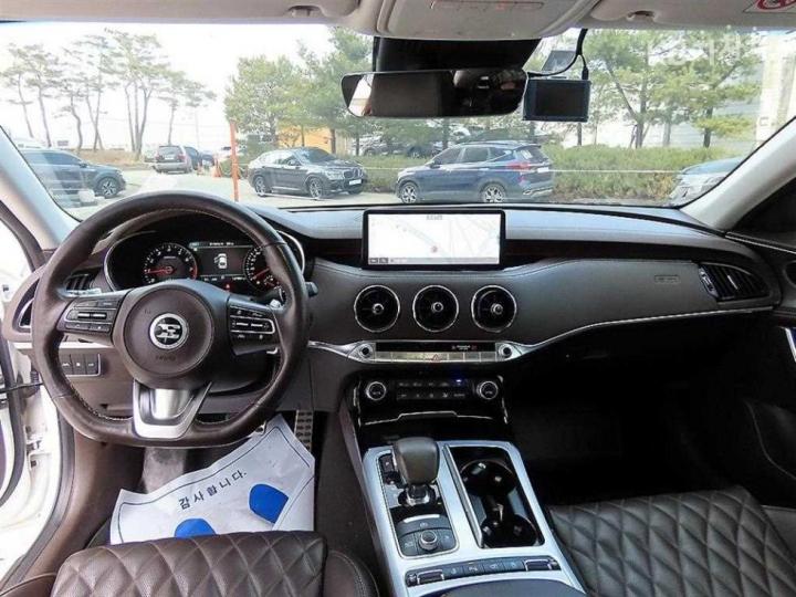 Kia Stinger Meister 2.5 Gasoline Turbo 2WD Masters 8