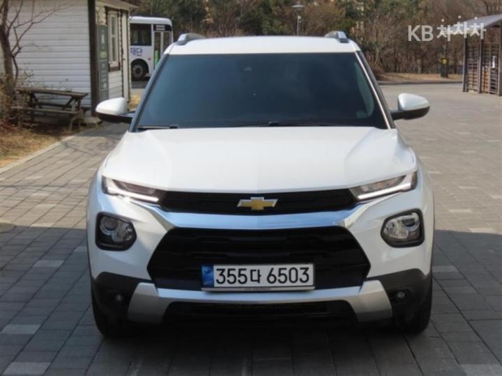 Chevrolet Trailblazer 1.35 Gasoline 2WD Premier 2