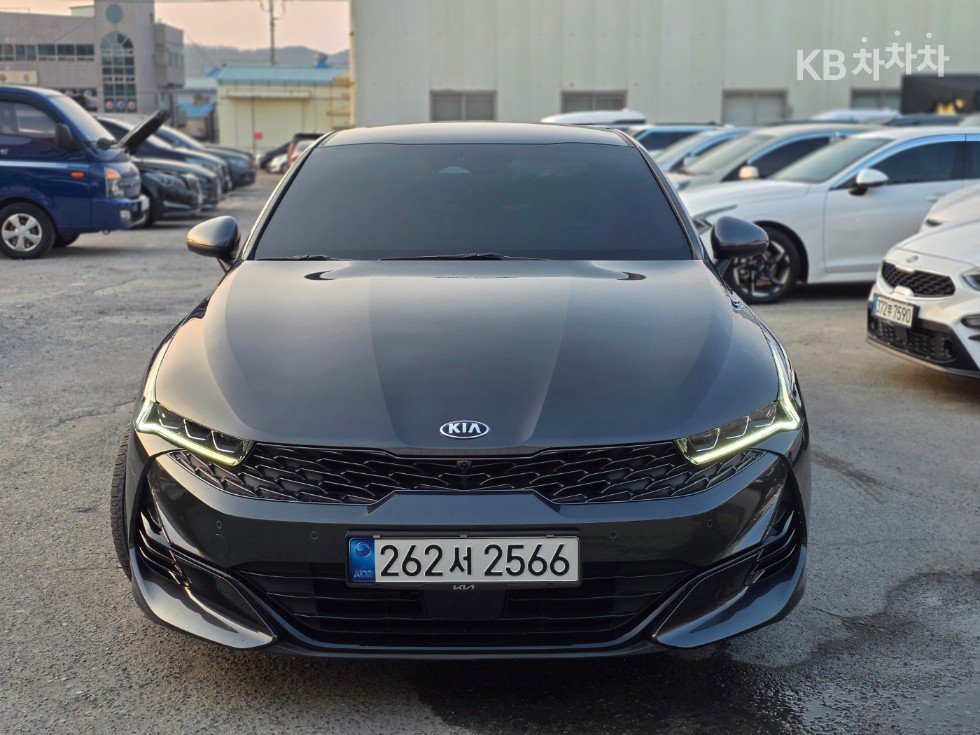 2021 - kia k5