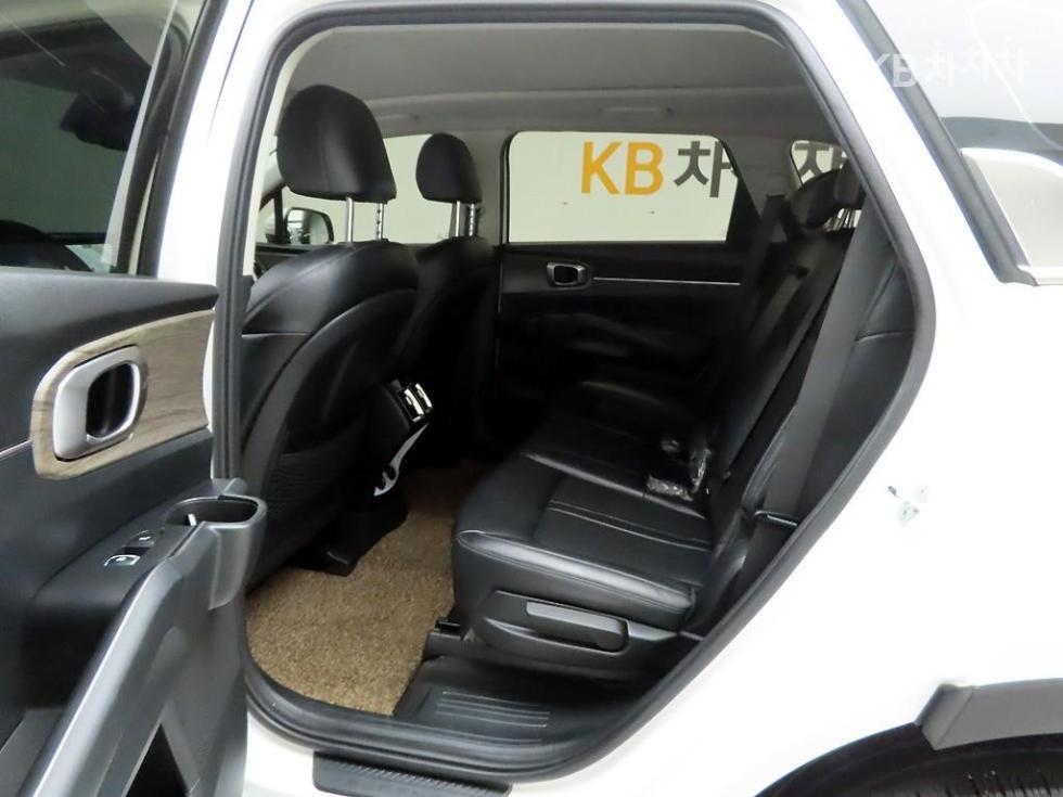 2022 - kia sorento