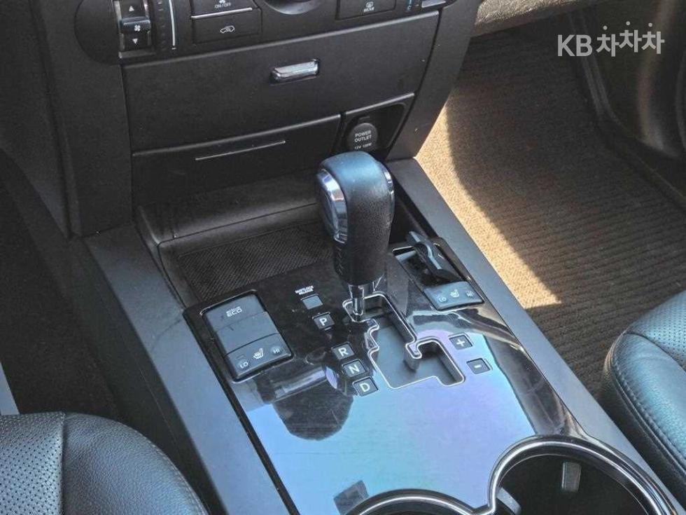 2012 - kia mohave