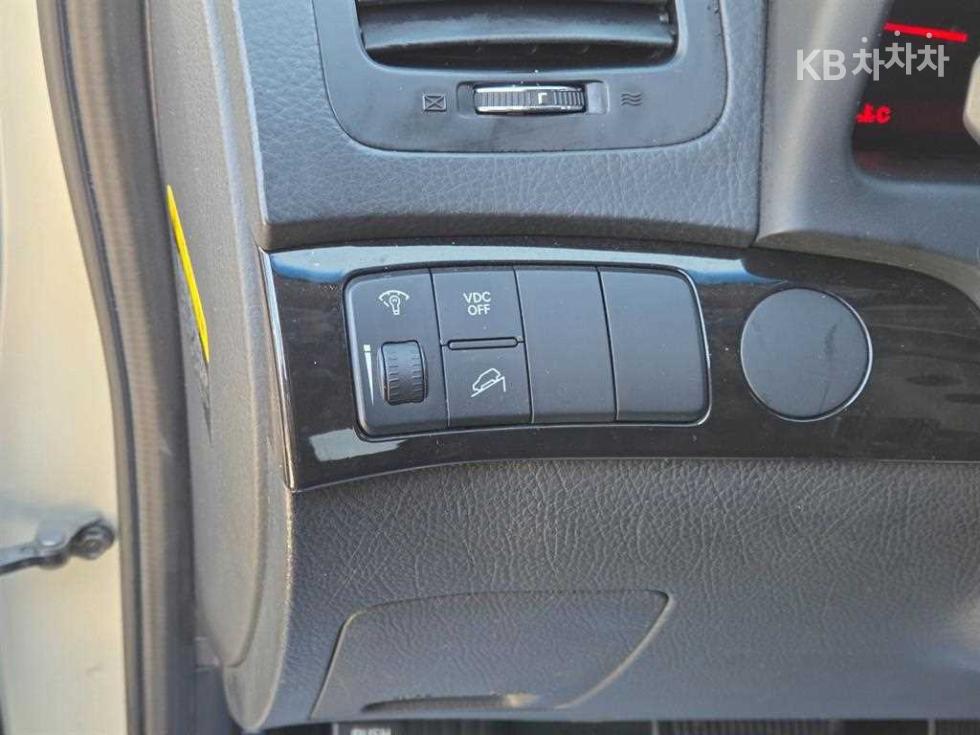 2012 - kia mohave