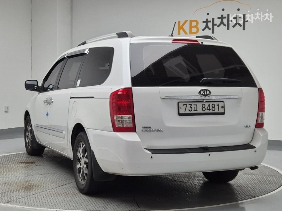 2014 - kia carnival
