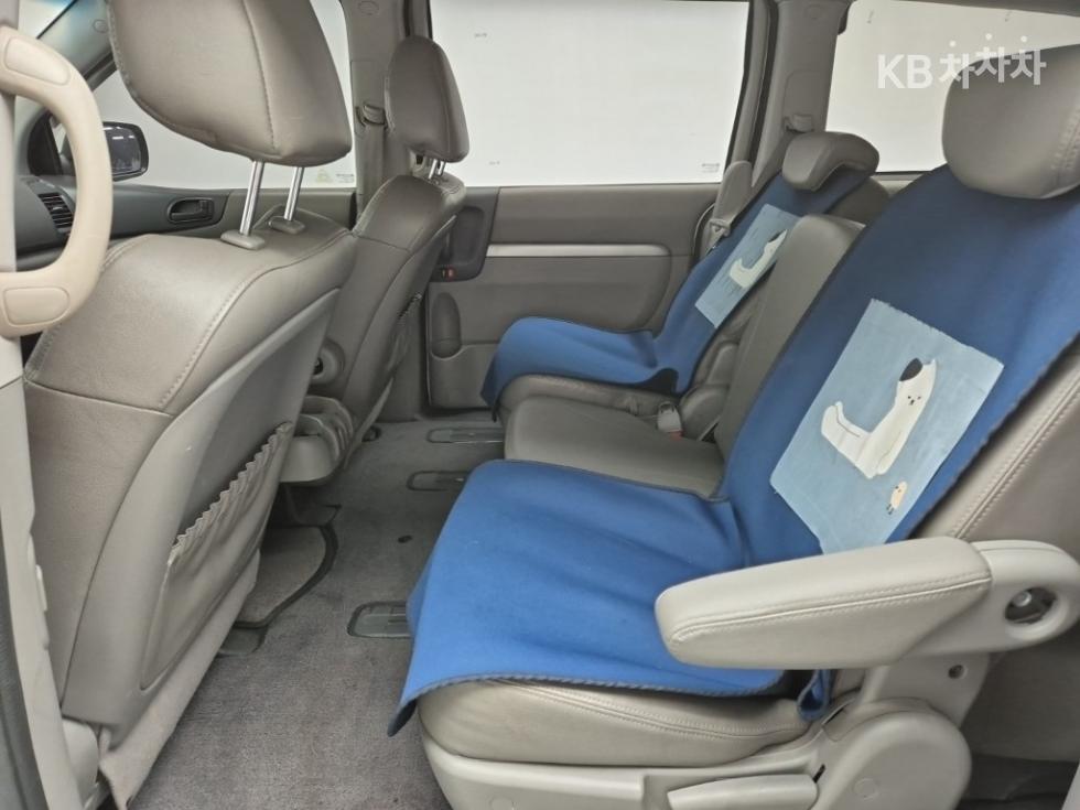 2014 - kia carnival