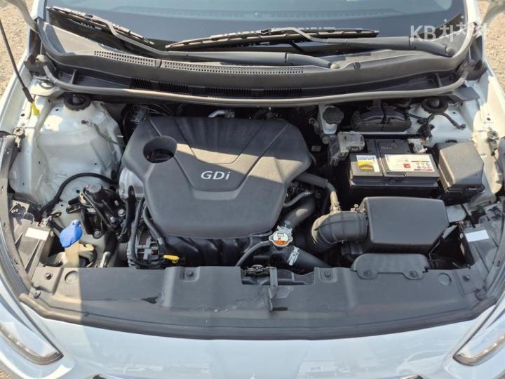 Hyundai Accent New 1.6 GDi Premium 6