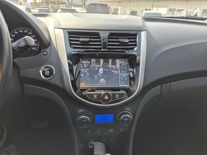 Hyundai Accent New 1.6 GDi Premium 10