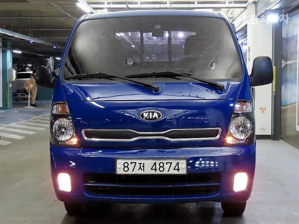 2019 - kia bongo iii