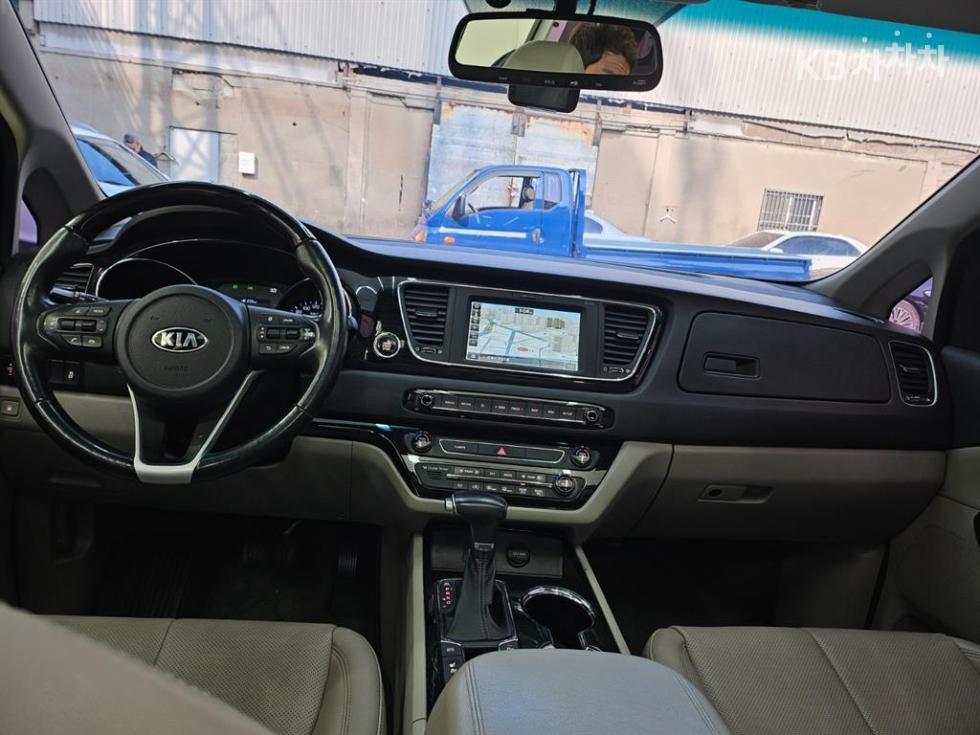 2019 - kia carnival