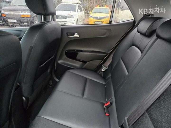 Kia Morning Urban JA 1.0 Gasoline Signature 6