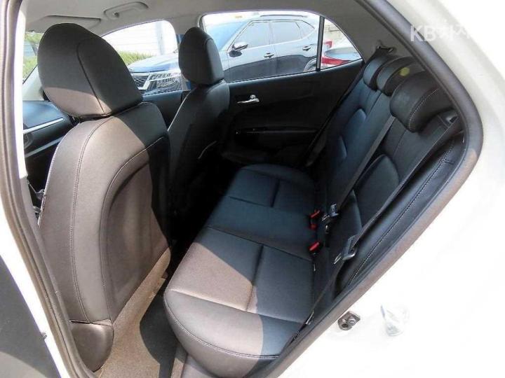 Kia Morning JA 1.0 Gasoline Prestige 7