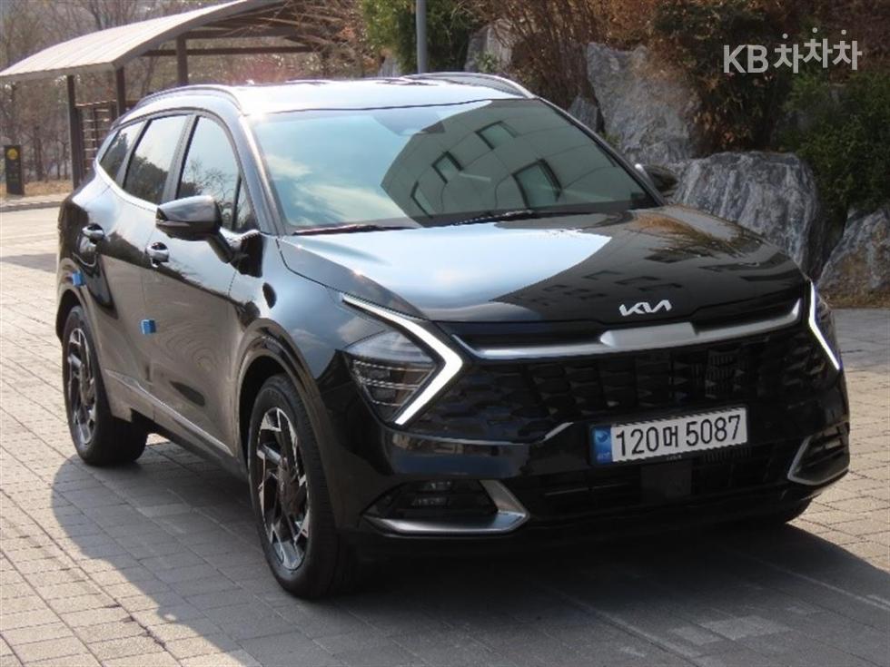 2023 - kia sportage