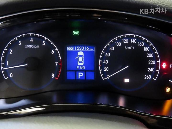 Hyundai Genesis BH330 MODERN Base Type 9