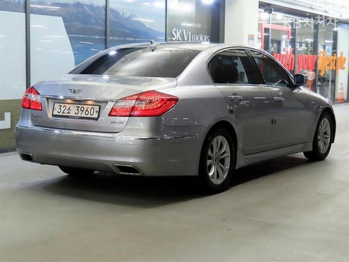 Hyundai Genesis BH330 MODERN Base Type 5