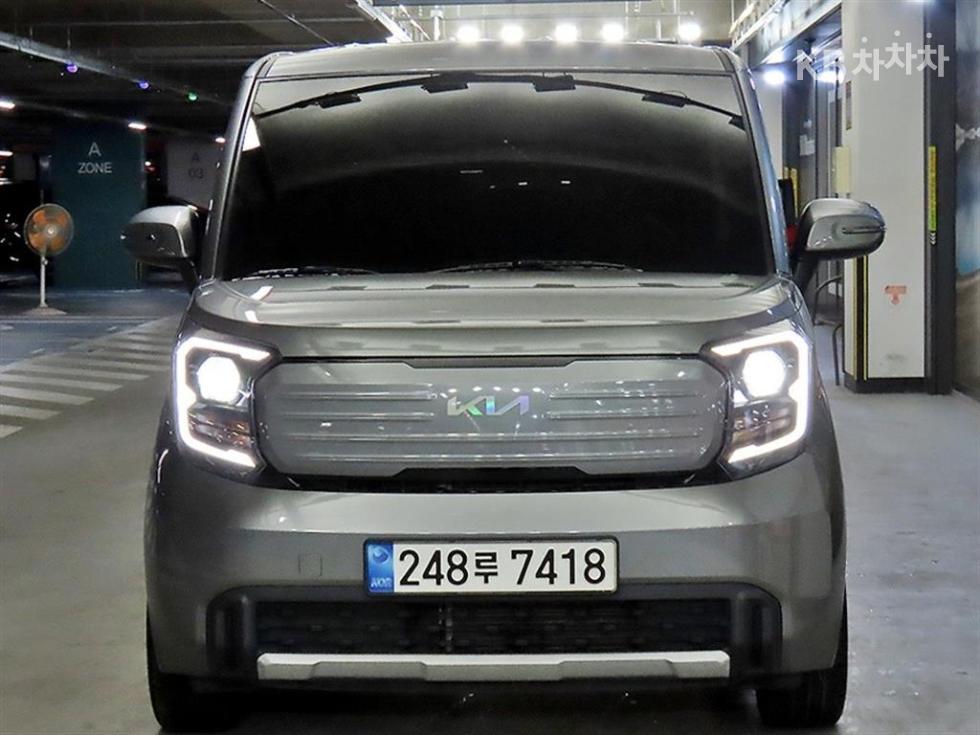 2023 - kia kia