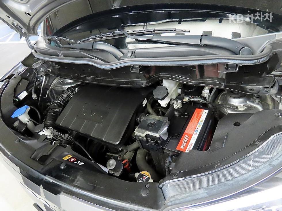 2023 - kia kia