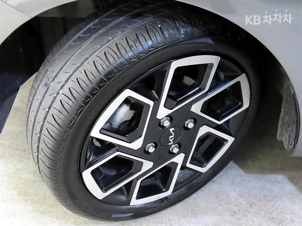 2023 - kia kia