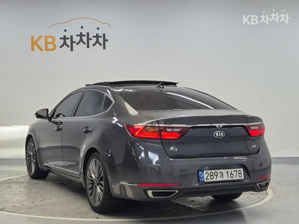 2017 - kia k7