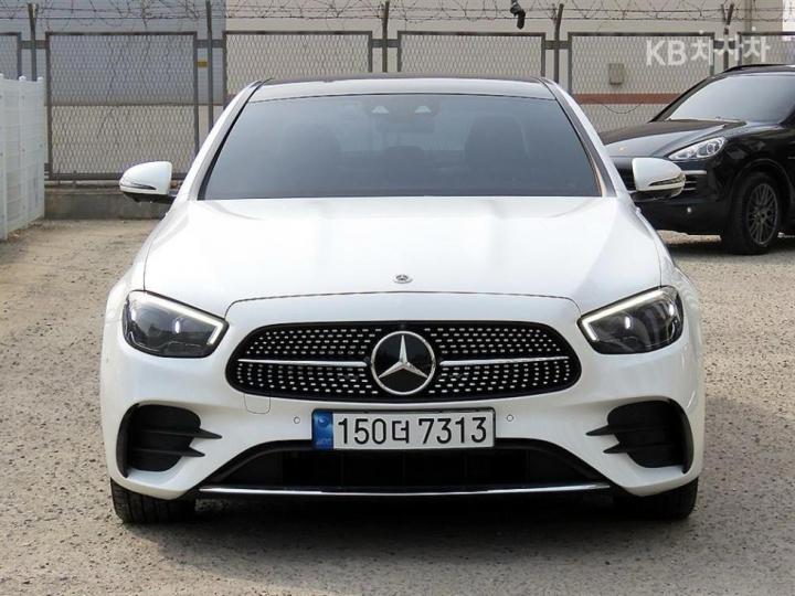 Mercedes-Benz E-Class W213 E350 4MATIC AMG Line