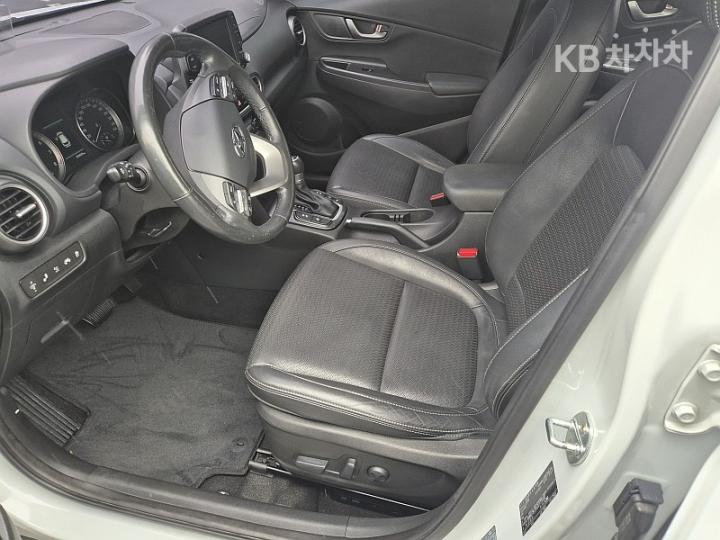 Hyundai Kona 1.6 Turbo 4WD Premium 8