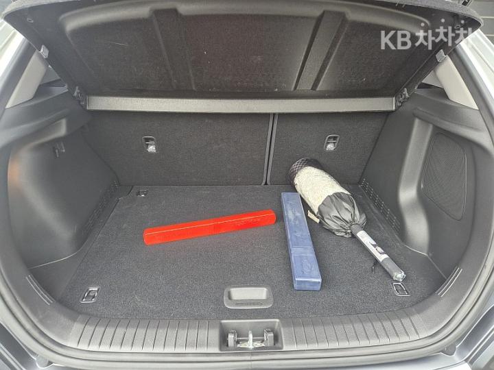 Hyundai Kona 1.6 Turbo 4WD Premium 10