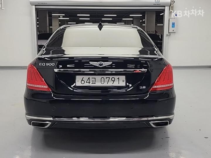 Genesis EQ900 3.8 GDI Luxury 4