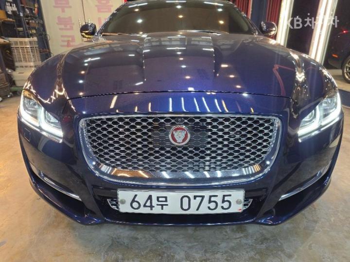 Jaguar XJ 3.0D Premium Luxury LWB X351