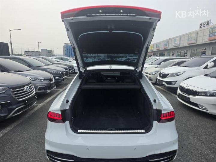 Audi A7 4K8 45 TDI Quattro Premium 6