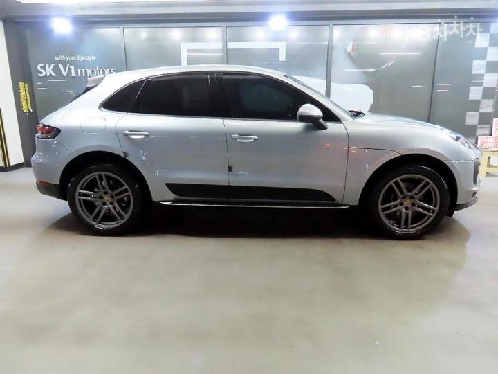 Porsche Macan 2.0 4